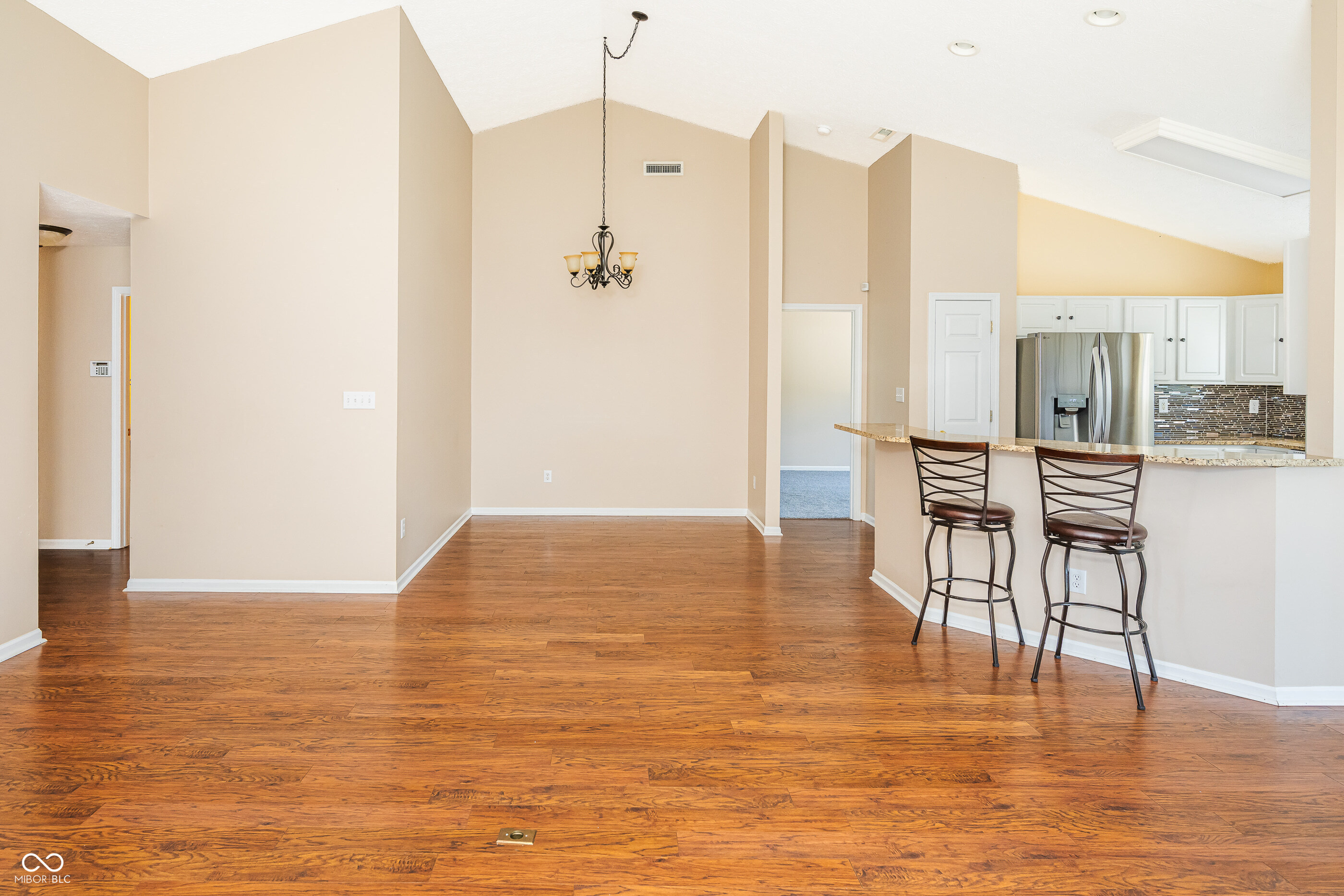 6471 E Edna Mills