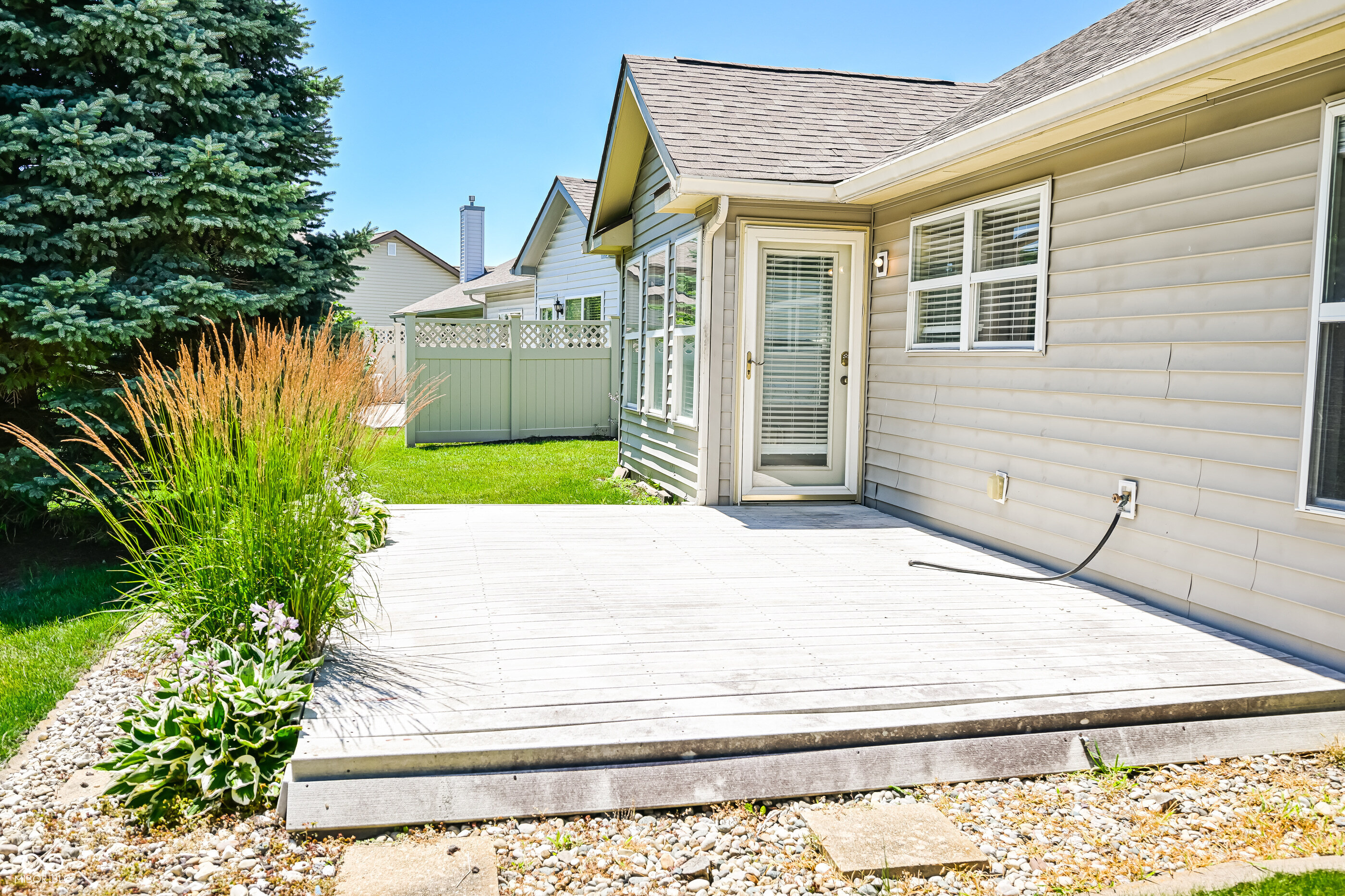 6471 E Edna Mills