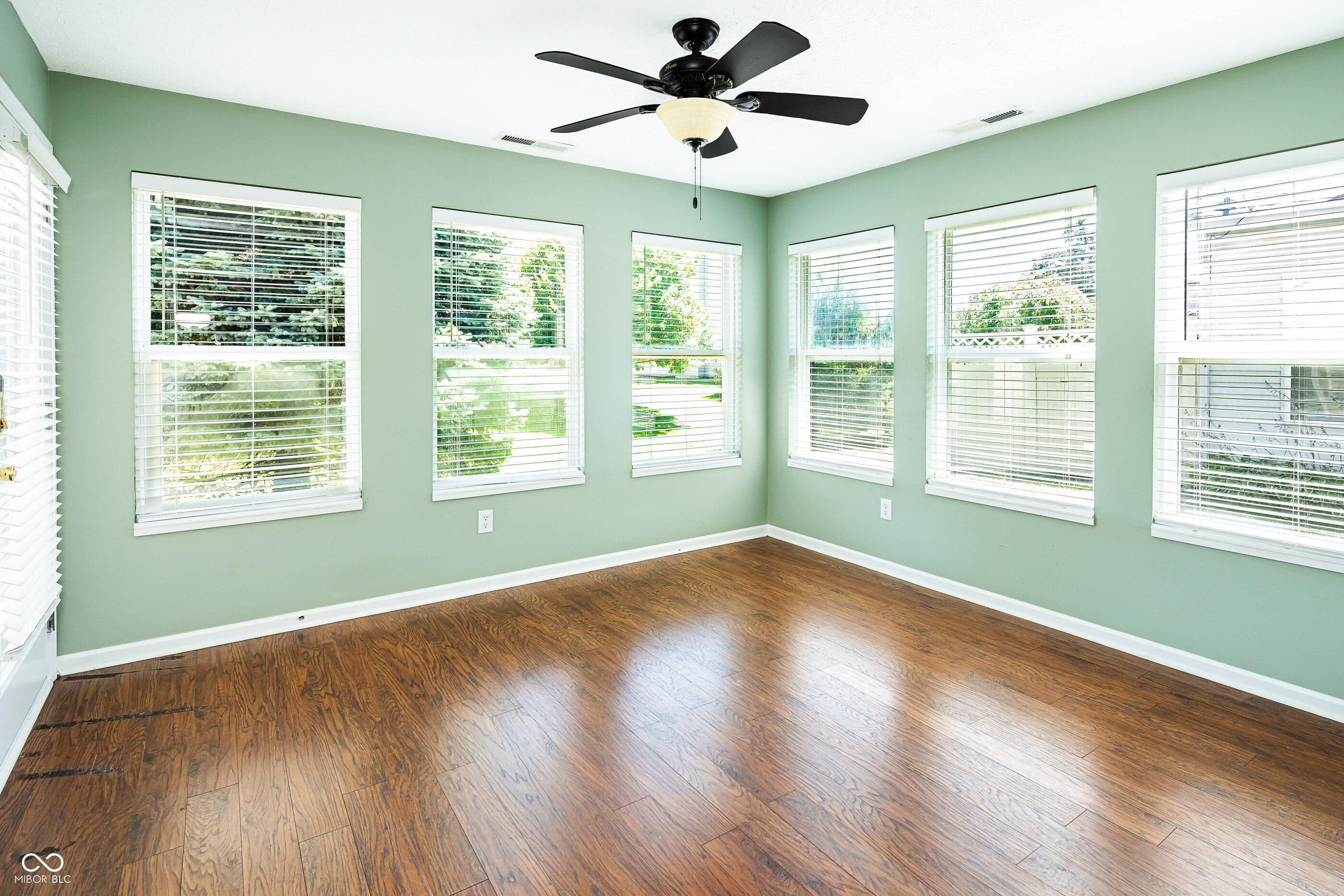 6471 E Edna Mills