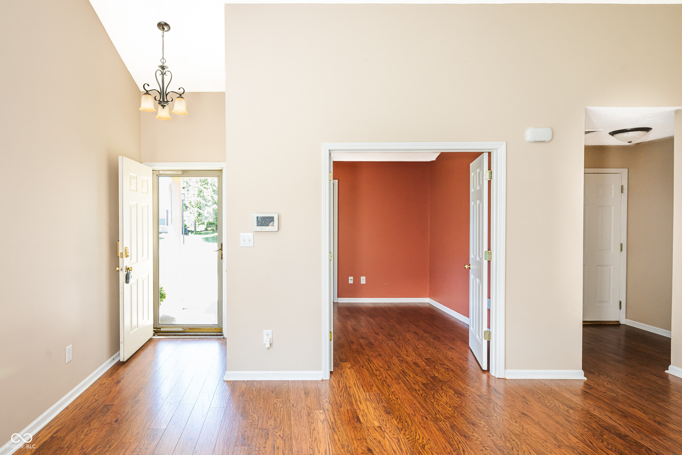 6471 E Edna Mills