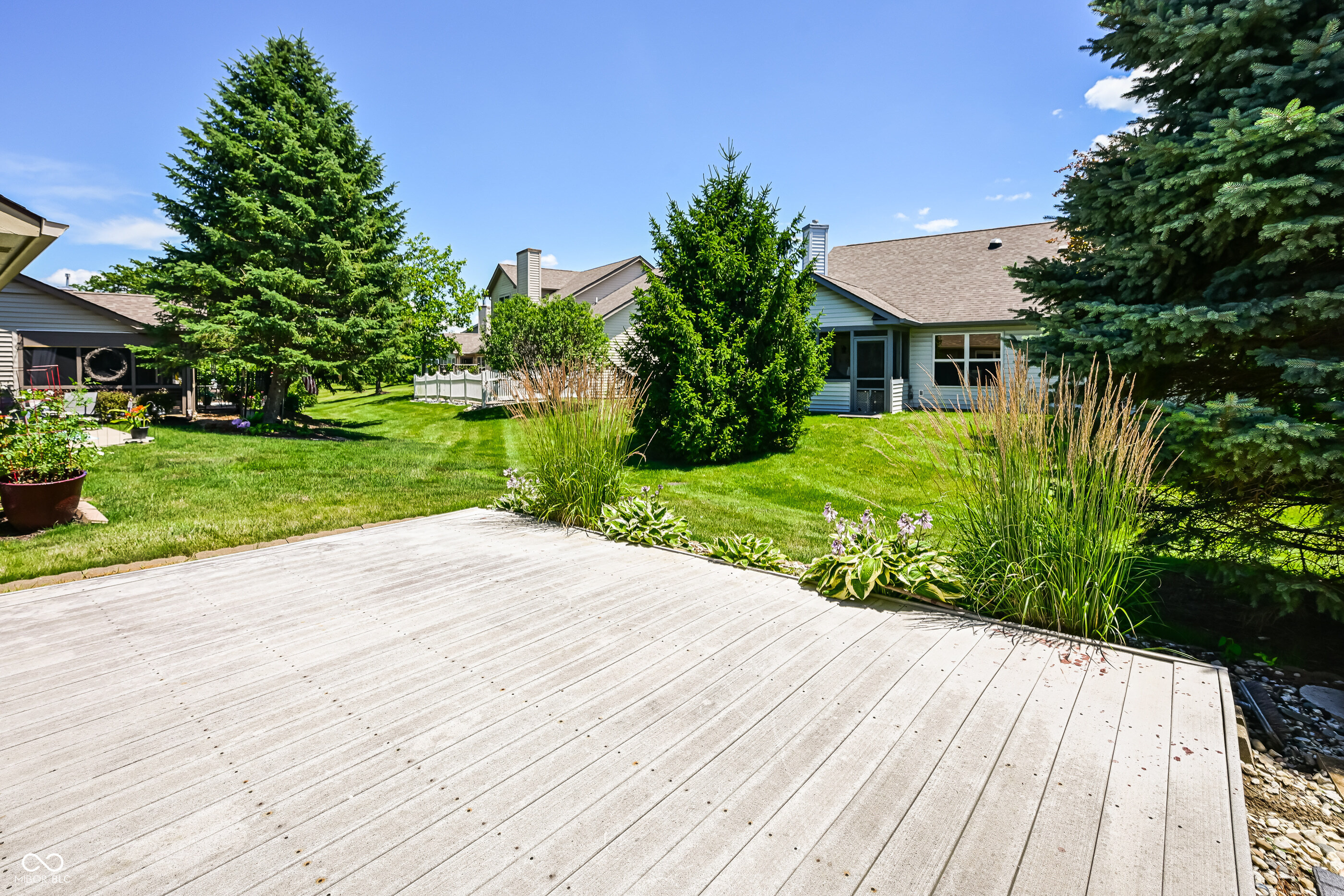 6471 E Edna Mills