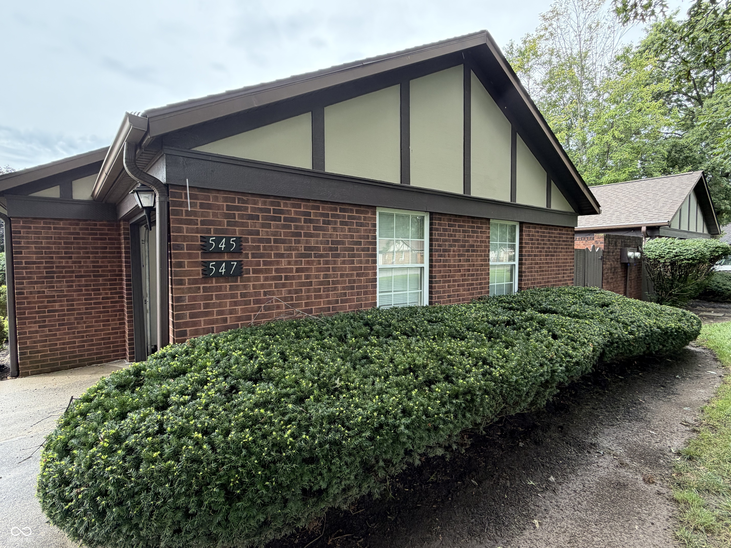 547 Francis Avenue Court