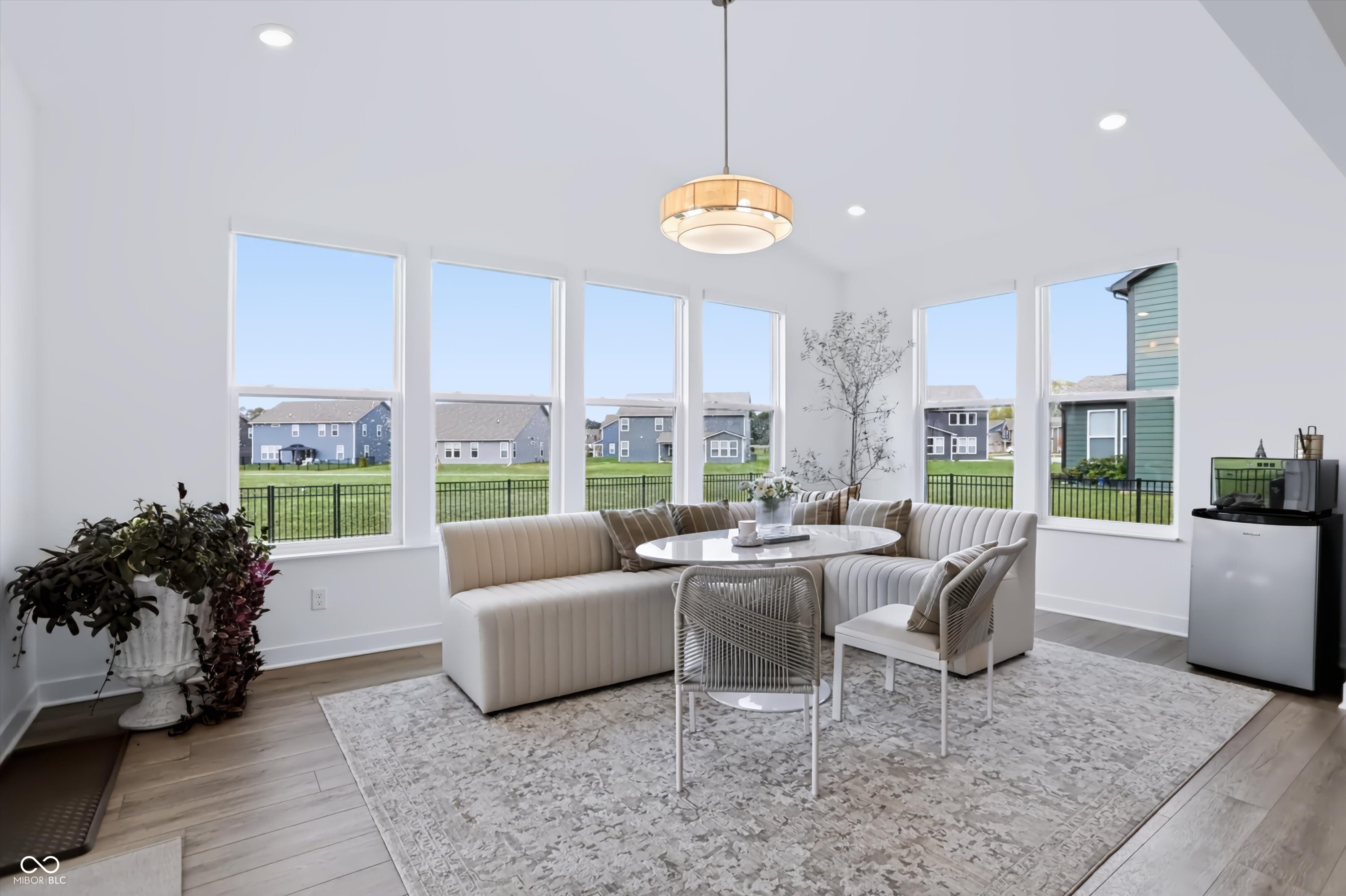 1228 Thornwood Drive