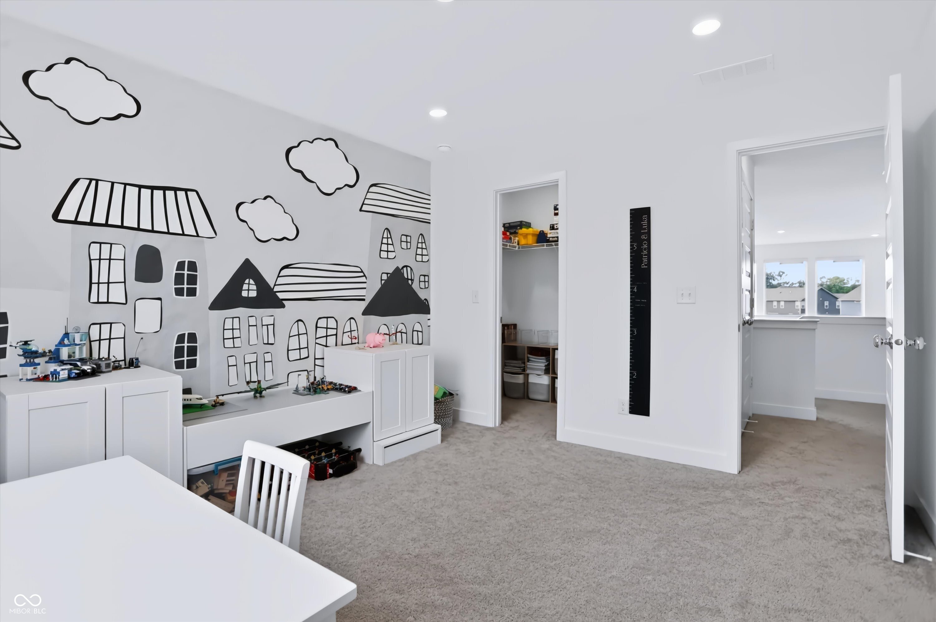1228 Thornwood Drive