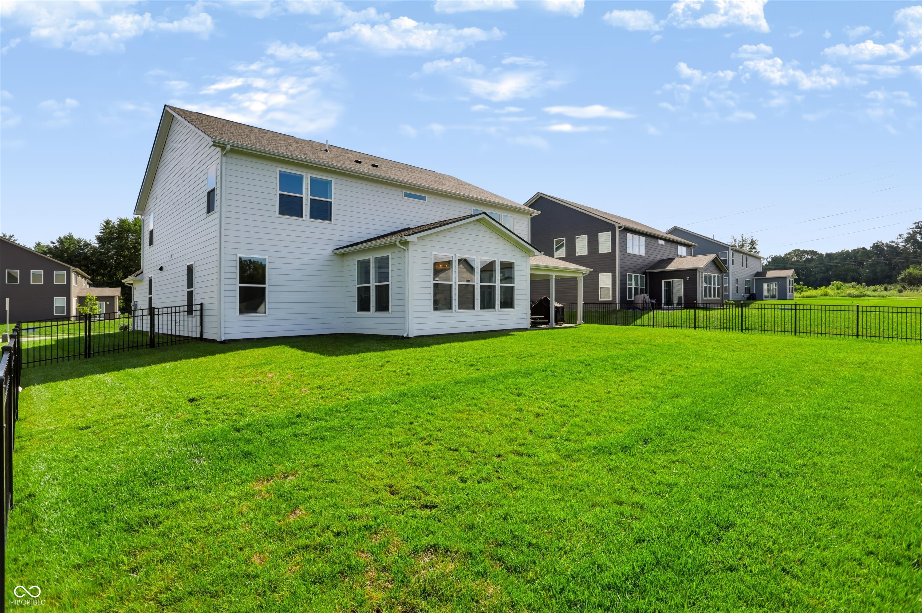 1228 Thornwood Drive