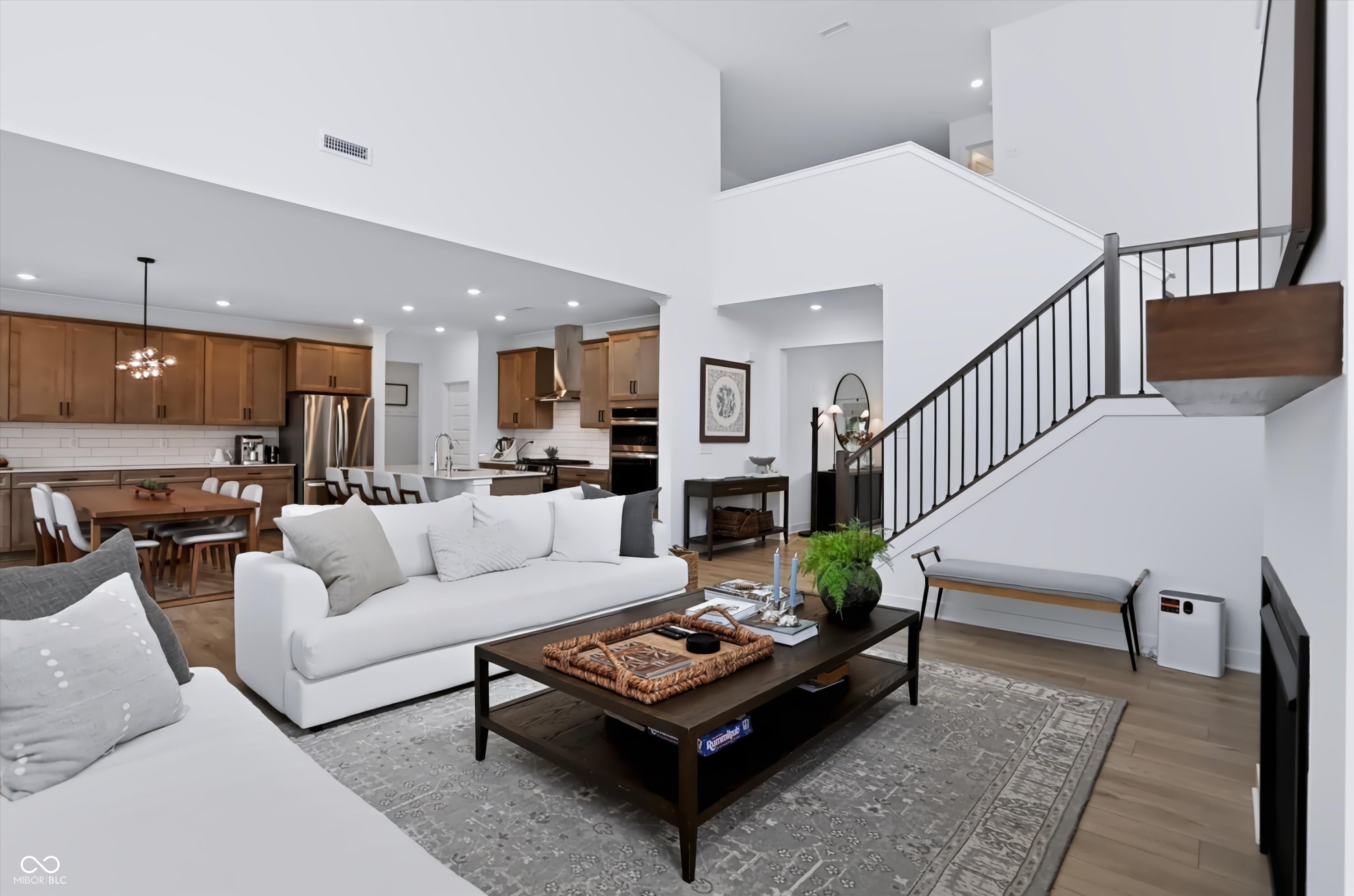 1228 Thornwood Drive