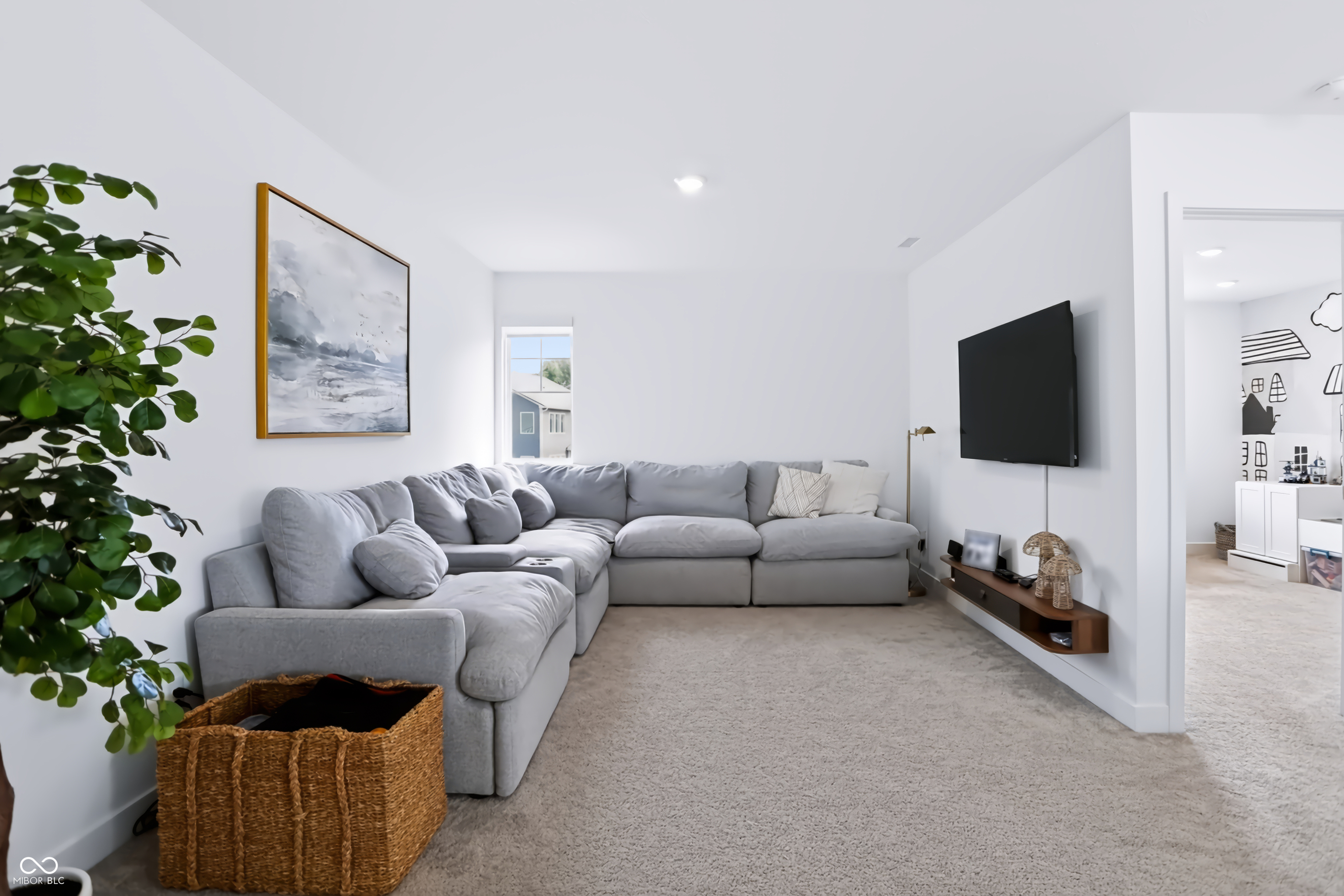 1228 Thornwood Drive