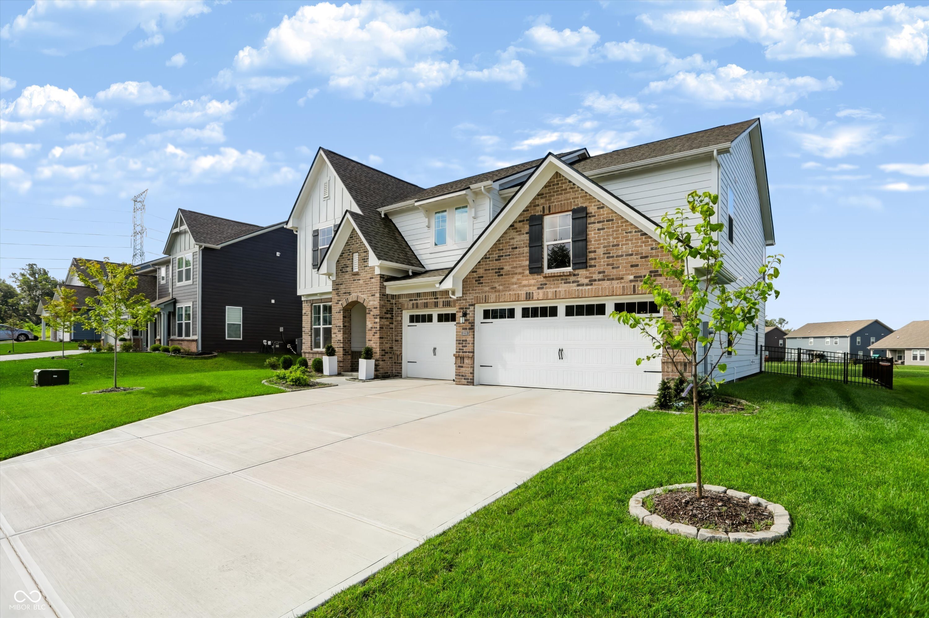1228 Thornwood Drive