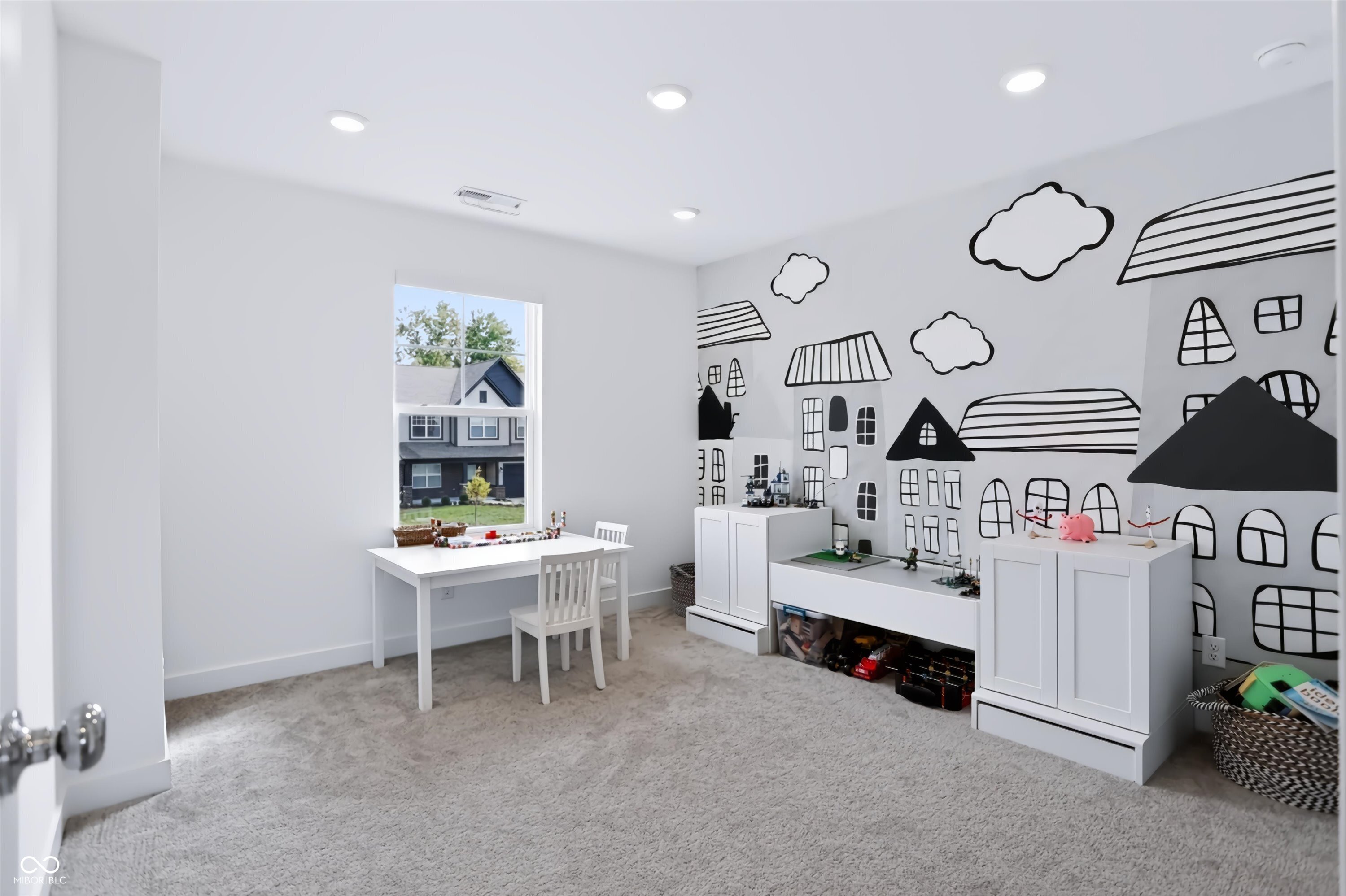 1228 Thornwood Drive