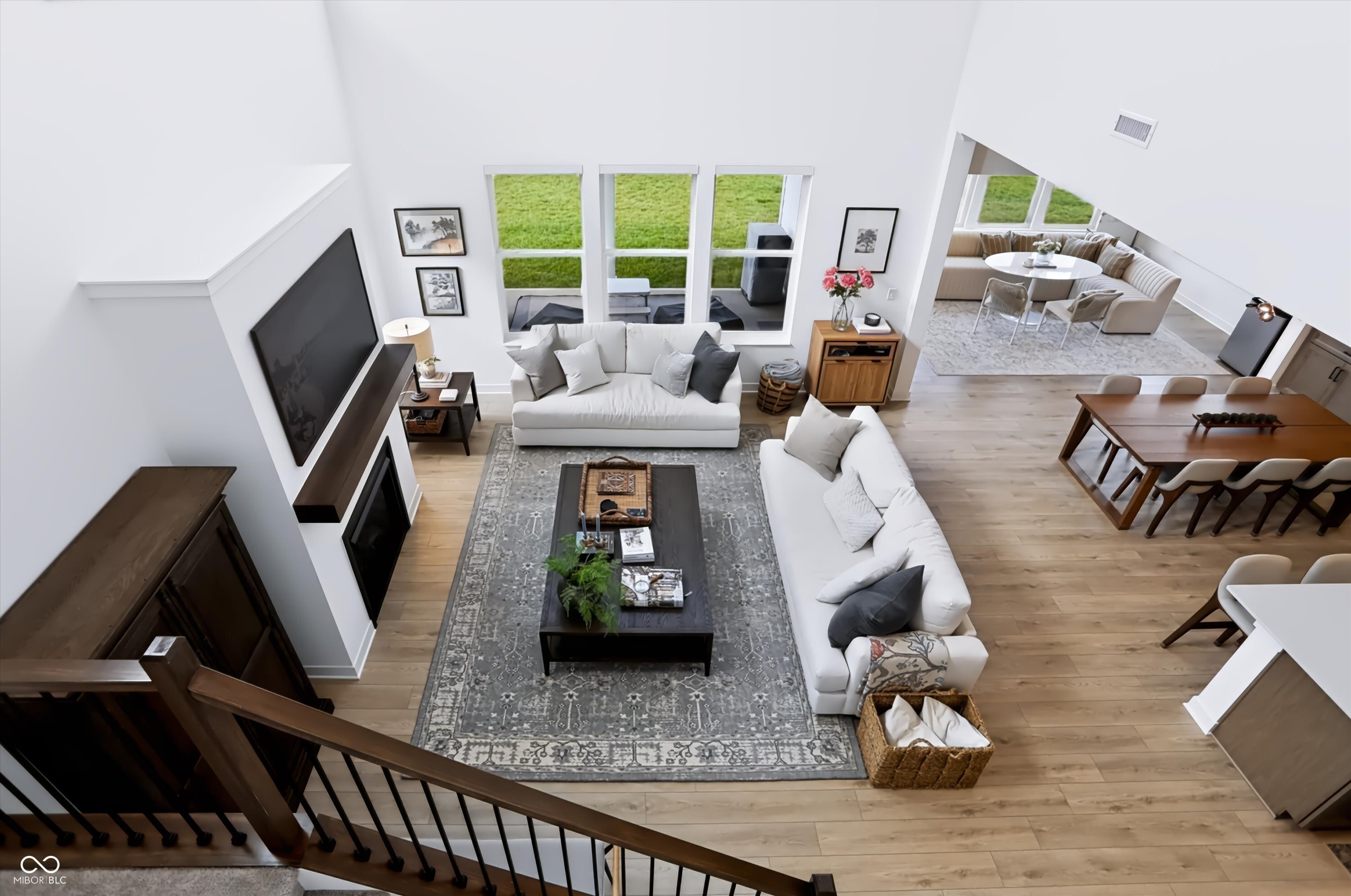 1228 Thornwood Drive