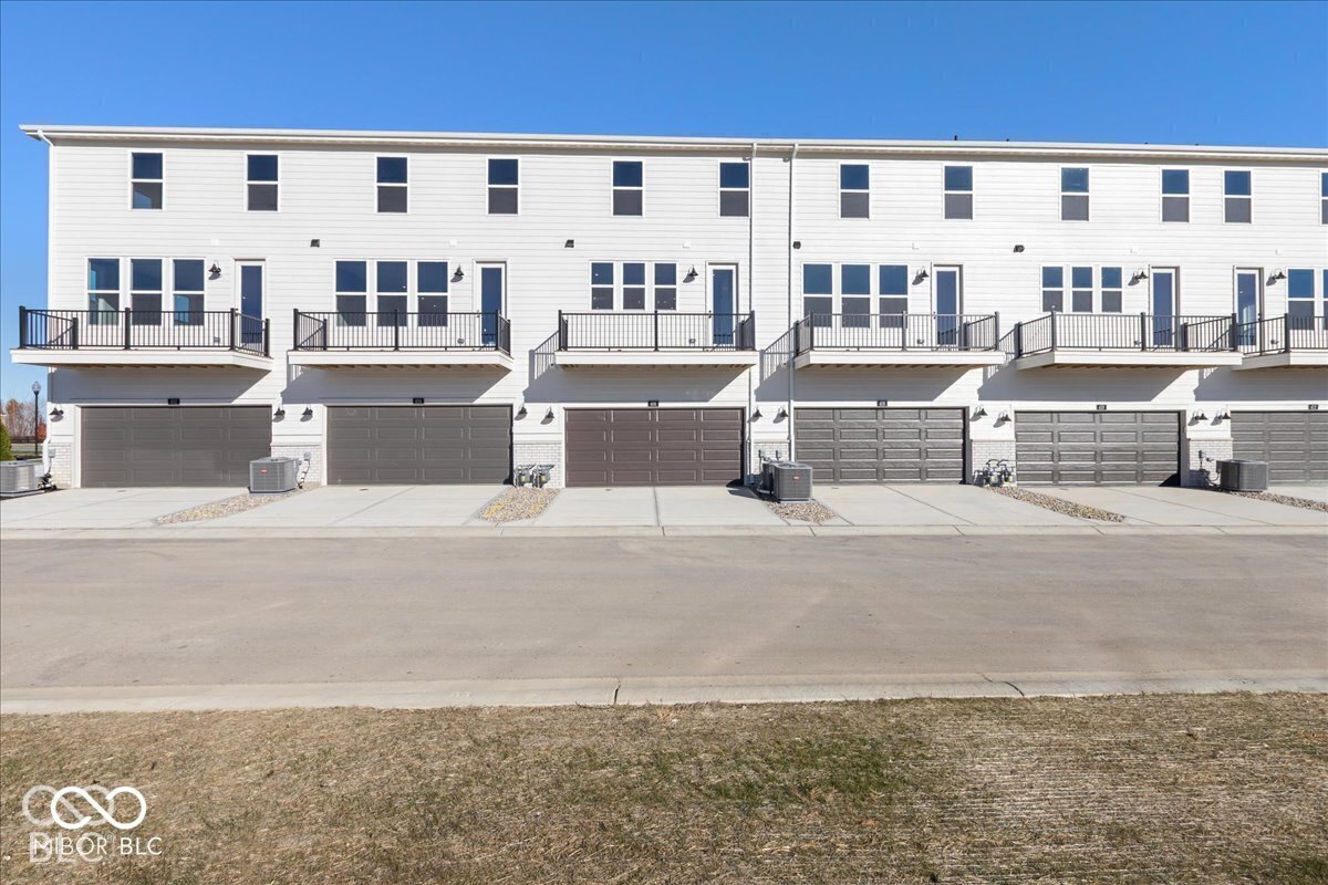 406 Elite Street