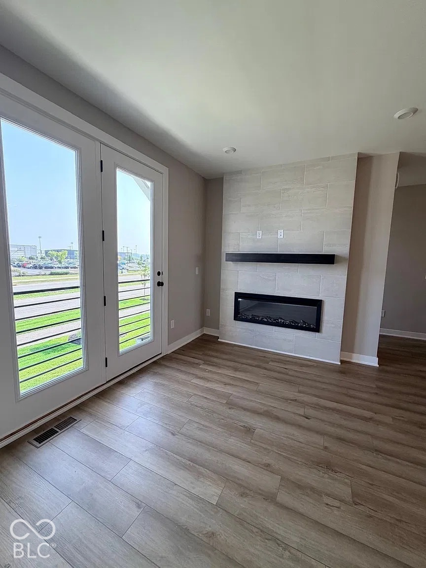 406 Elite Street
