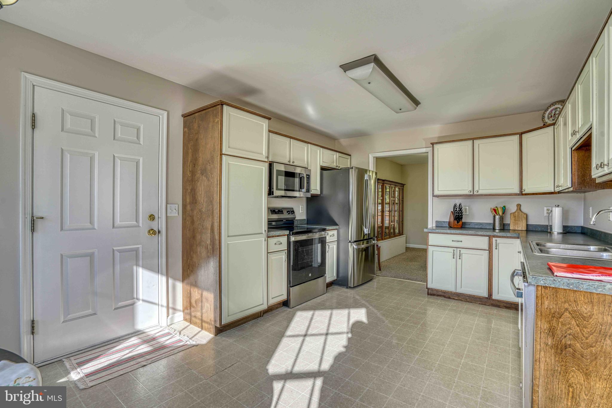 36620 ROBIN HOOD ROAD