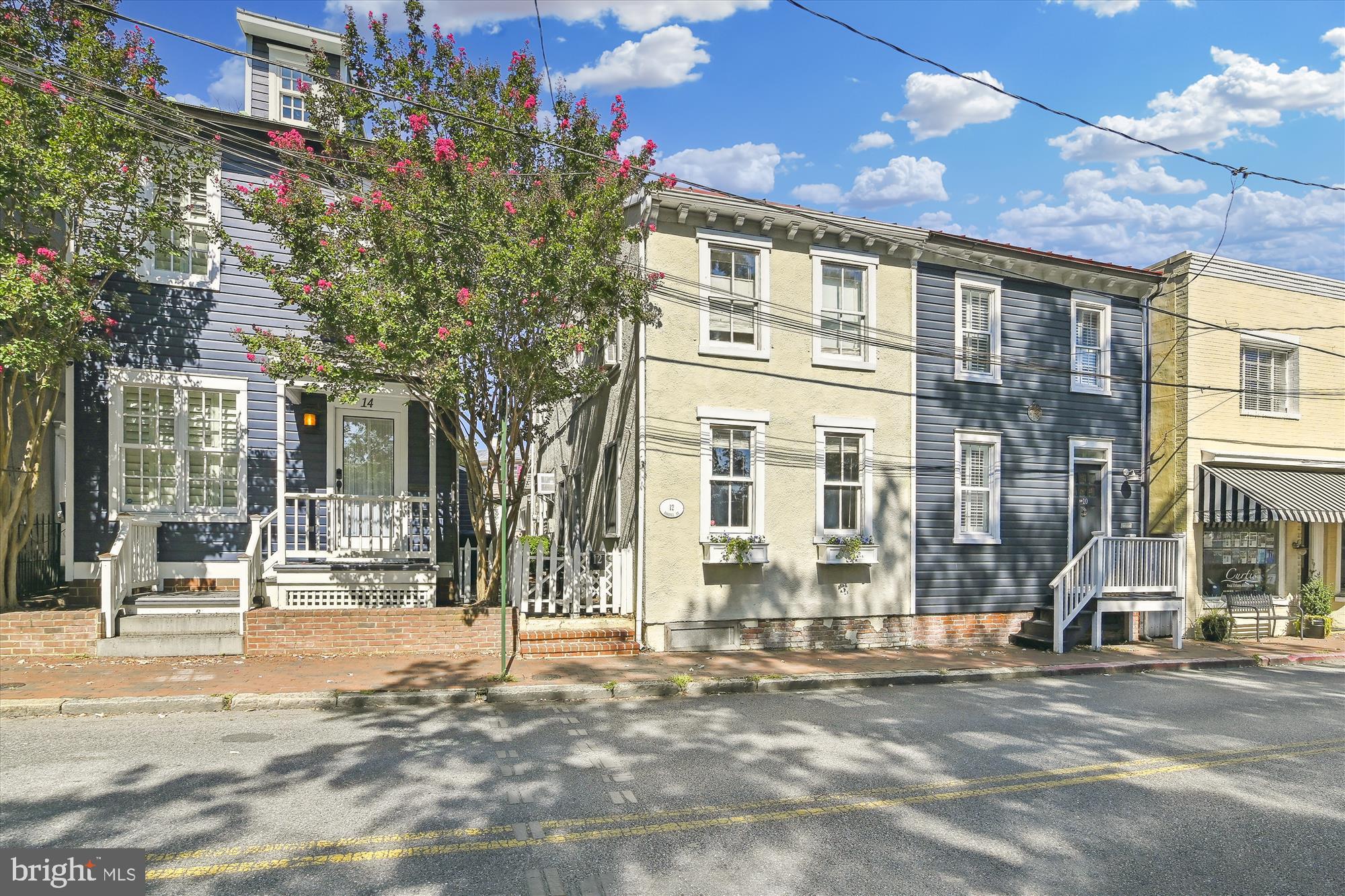 12 Randall St