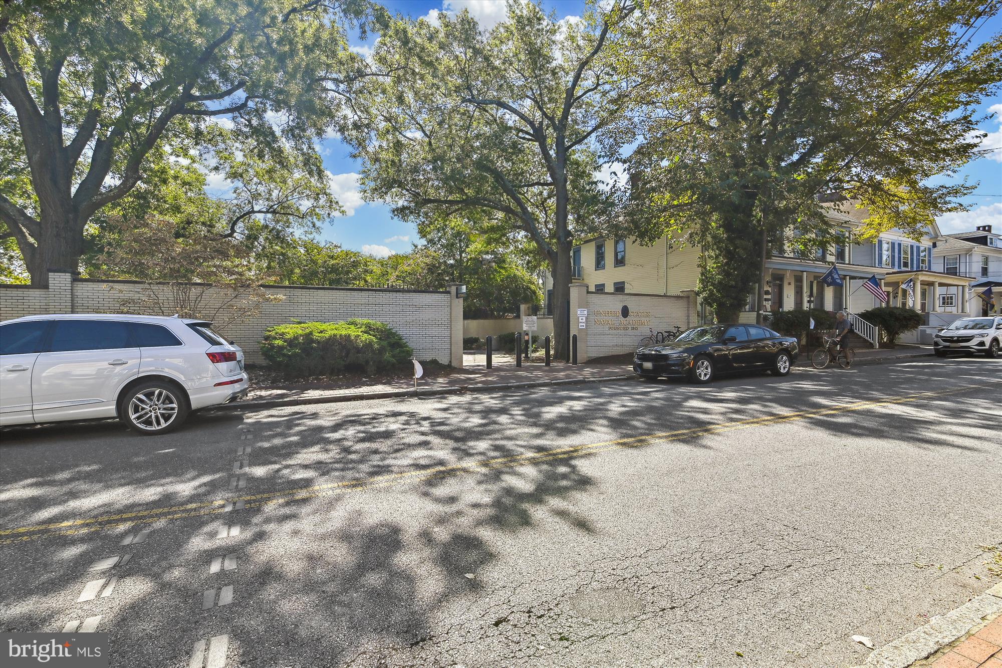 12 Randall St