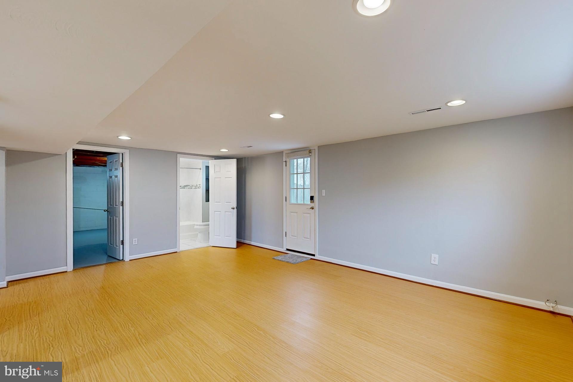 462 Monterey Ave