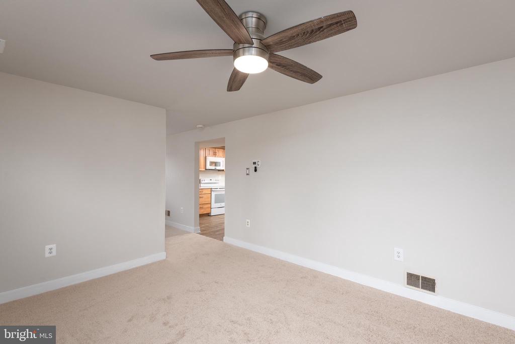 724 CHAPELGATE DRIVE