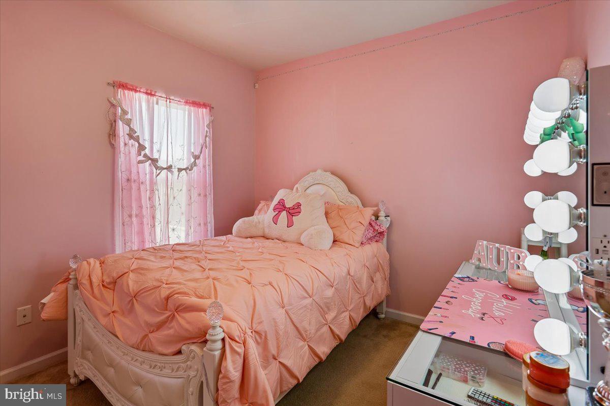 404 WILLOW BEND DRIVE