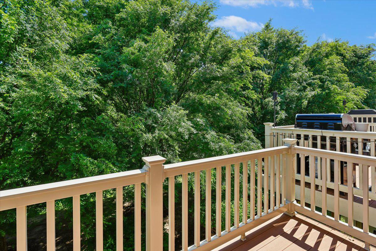 404 WILLOW BEND DRIVE