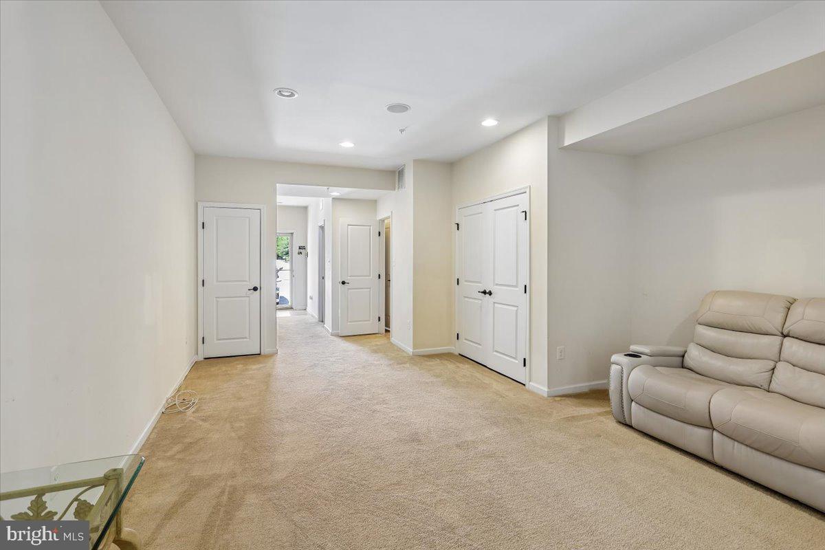 404 WILLOW BEND DRIVE