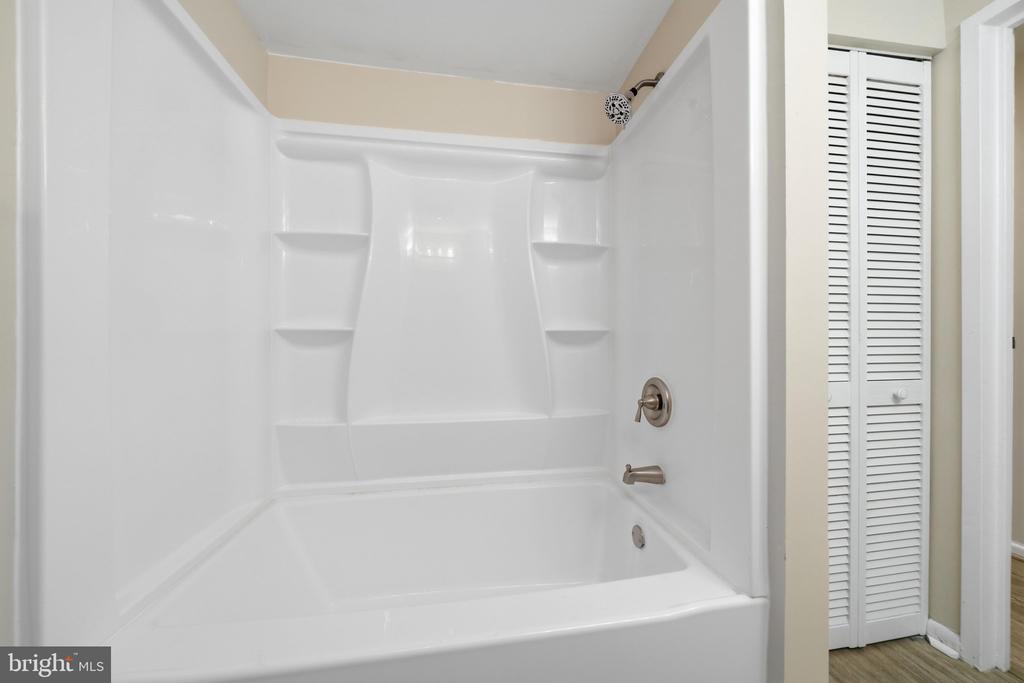 2572 RIVA ROAD Unit: 17B