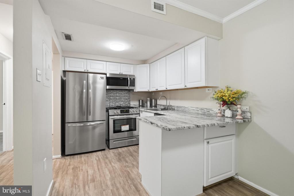 2572 RIVA ROAD Unit: 17B