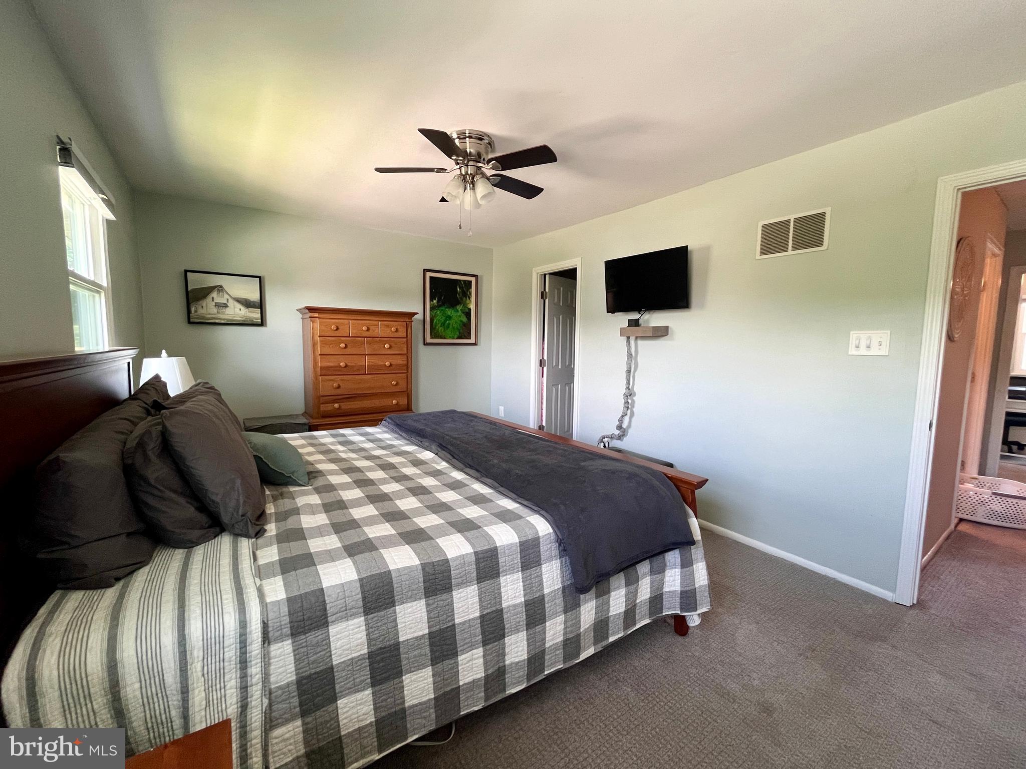 5629 Selford Rd