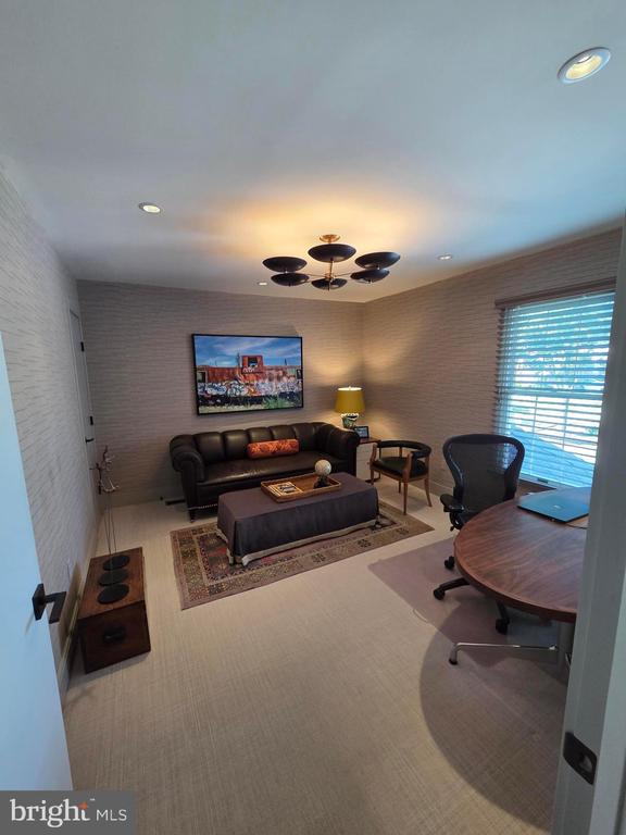 31 RAISIN TREE CIRCLE