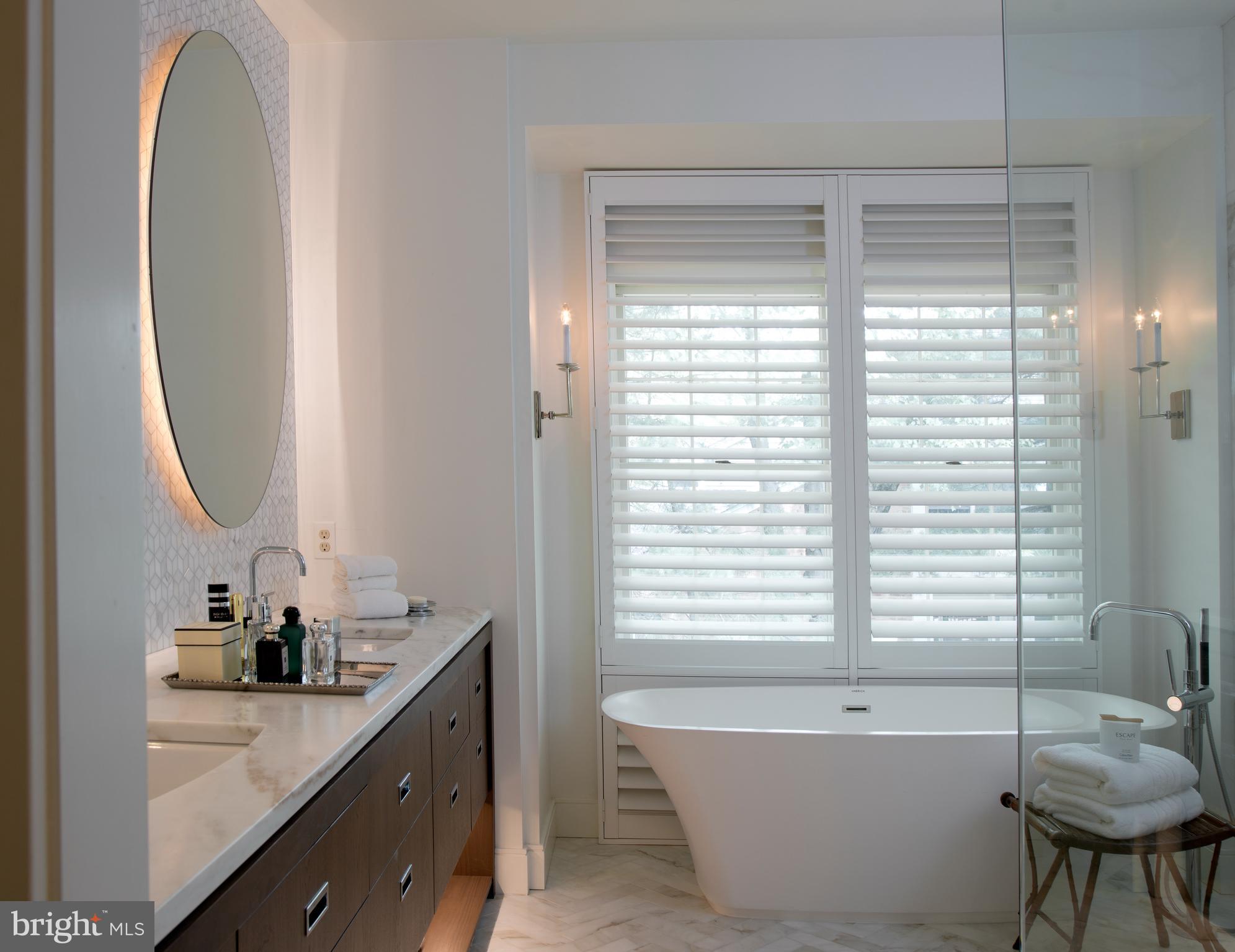 31 RAISIN TREE CIRCLE