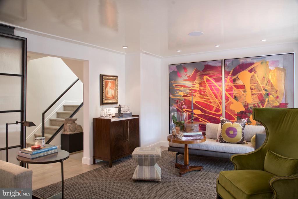 31 RAISIN TREE CIRCLE