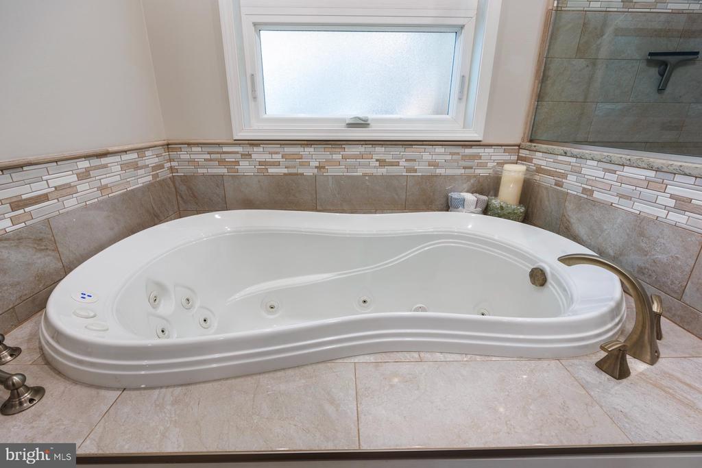 37 Blair Ln