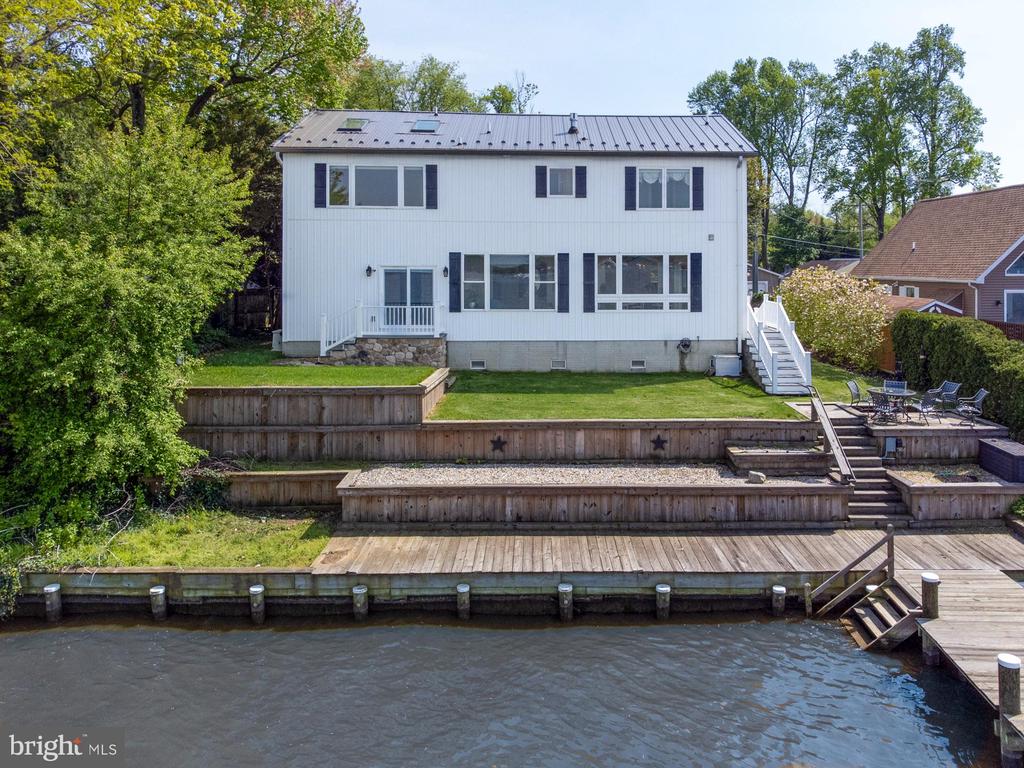 37 Blair Ln