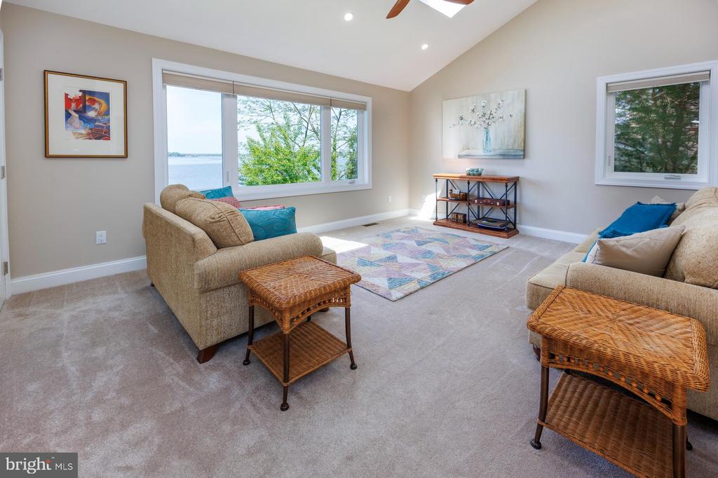 37 Blair Ln