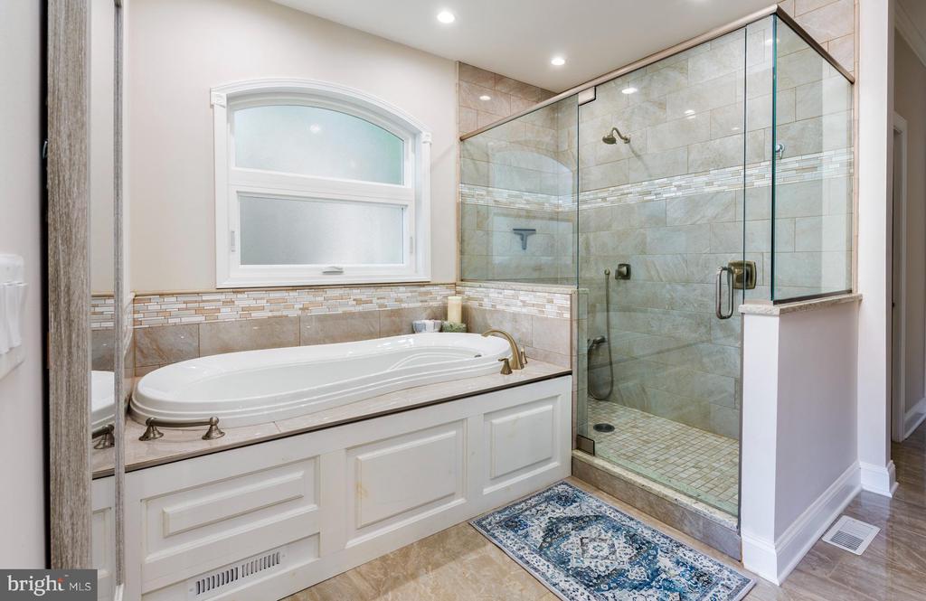 37 Blair Ln