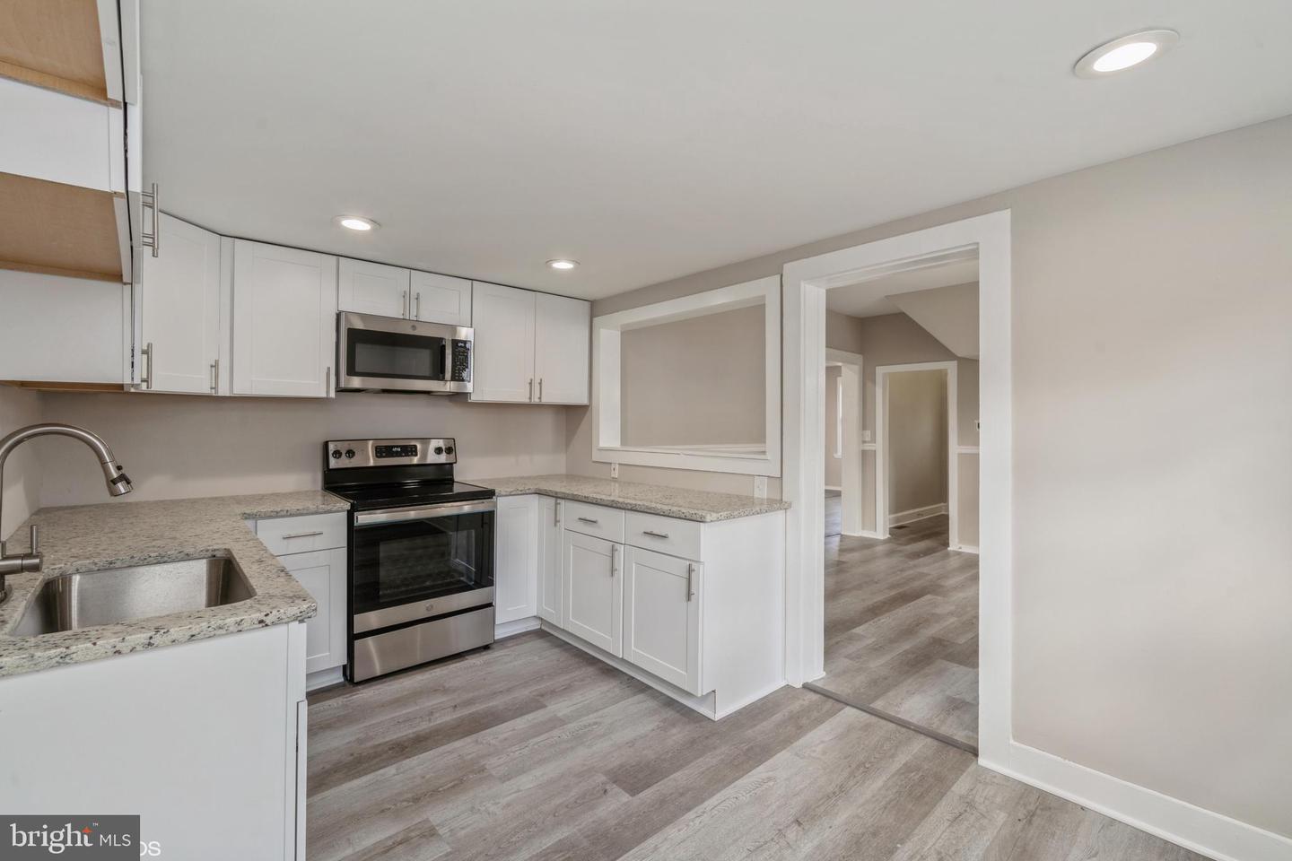 511 W Sunset Ave