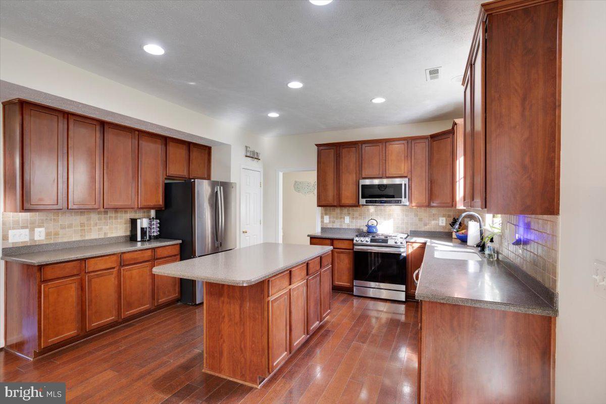 1702 Cattail Commons Way