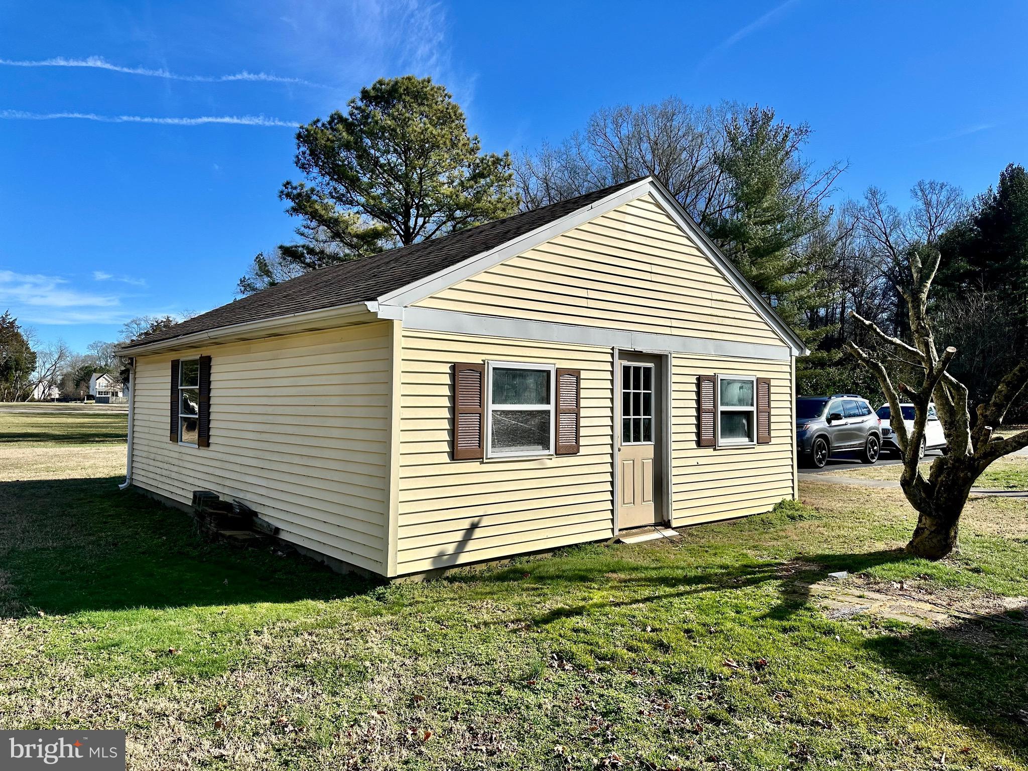 1111 Camp Rd
