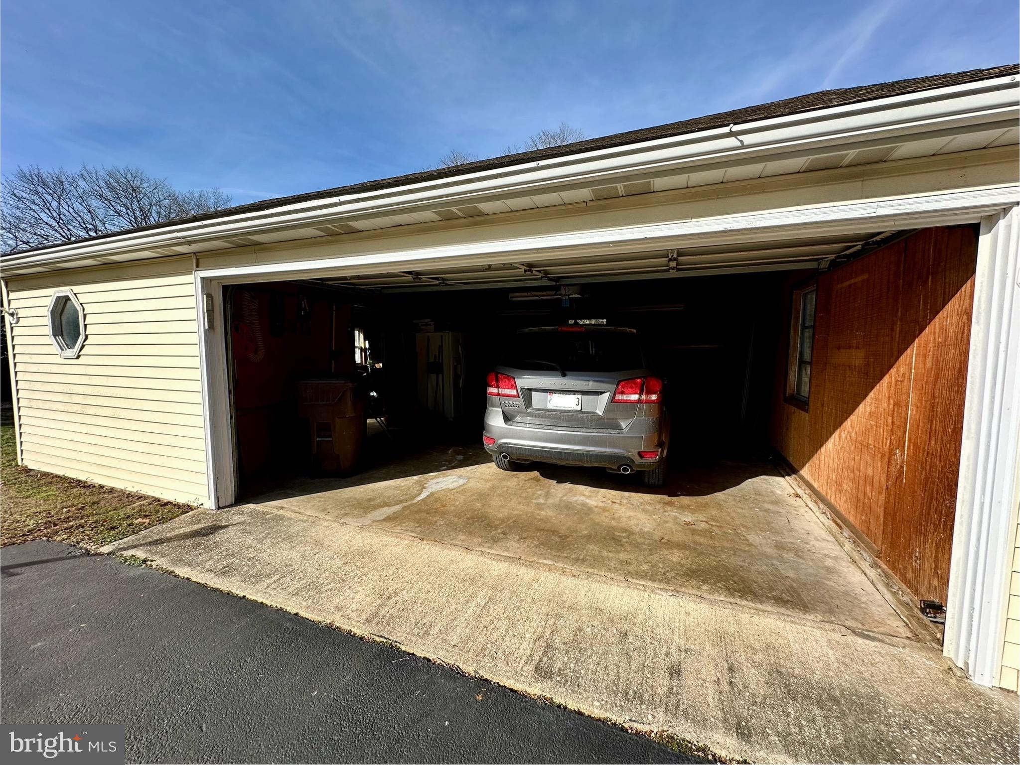 1111 Camp Rd