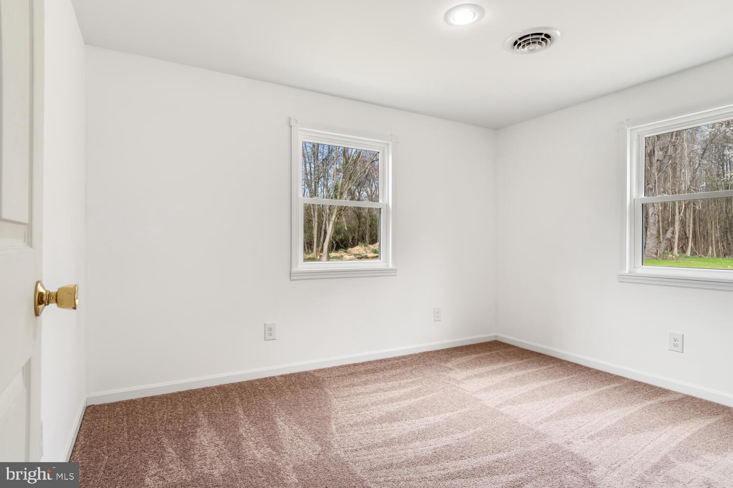 22506 Hillsboro Rd