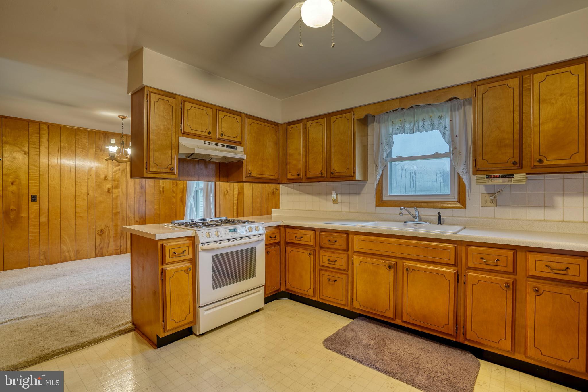 10719 Greensboro Rd