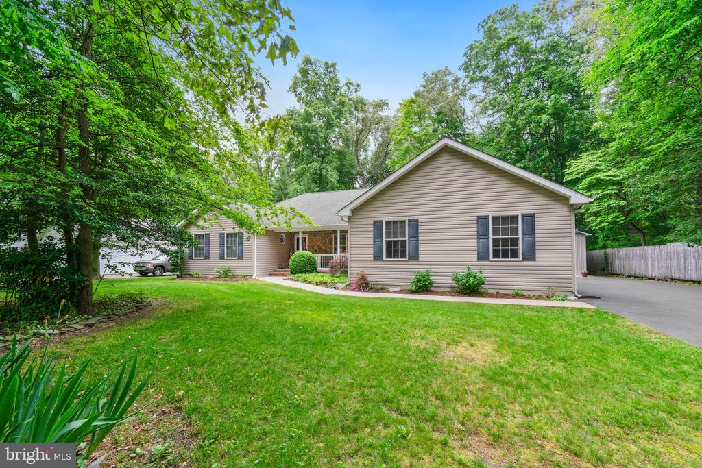 26062 Holly Ln