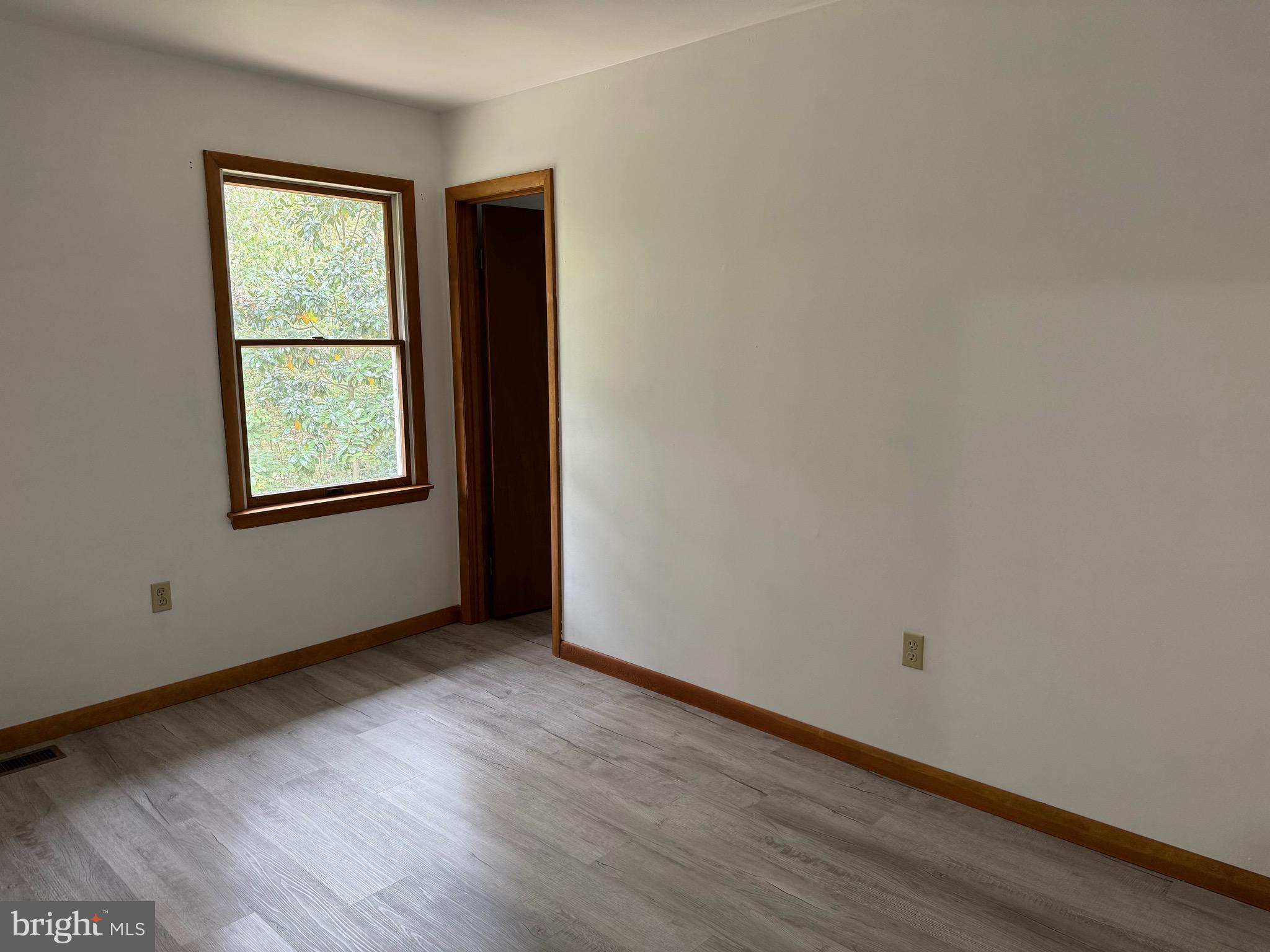 11108 Log Cabin Rd