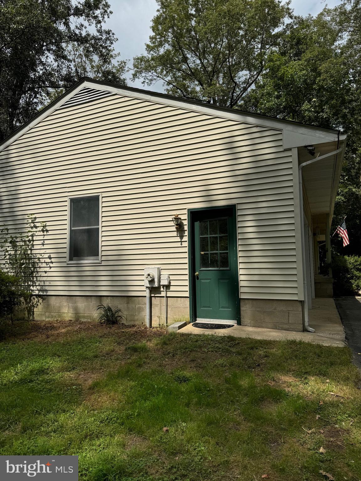 11108 Log Cabin Rd