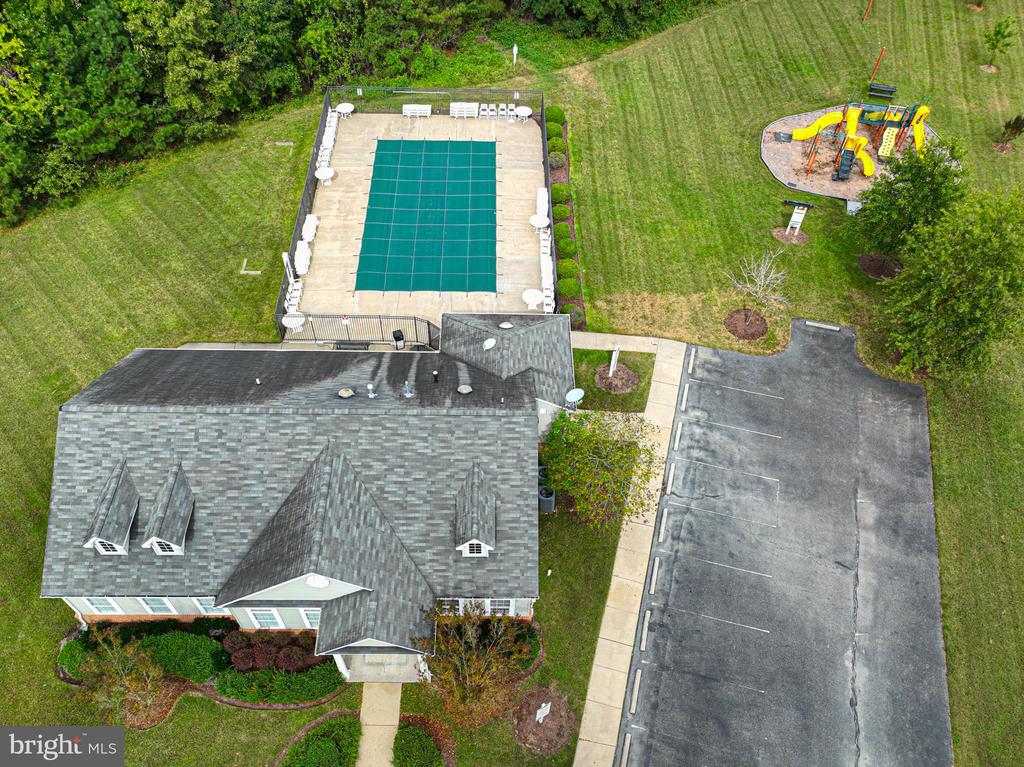 1706 Blue Heron Dr