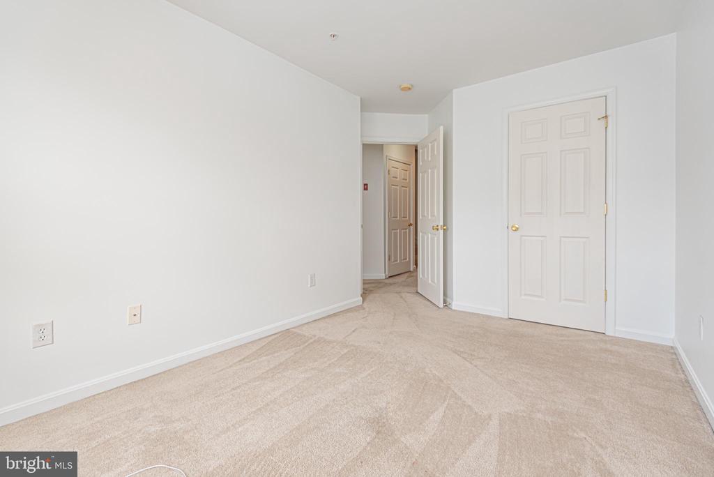 1706 Blue Heron Dr