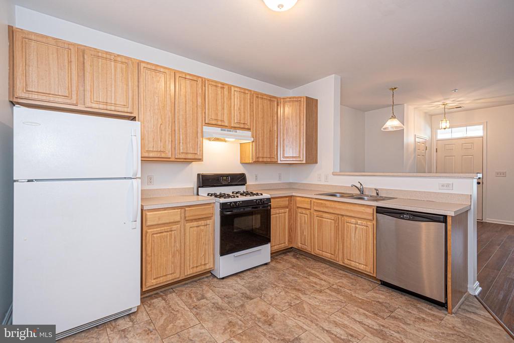 1706 Blue Heron Dr
