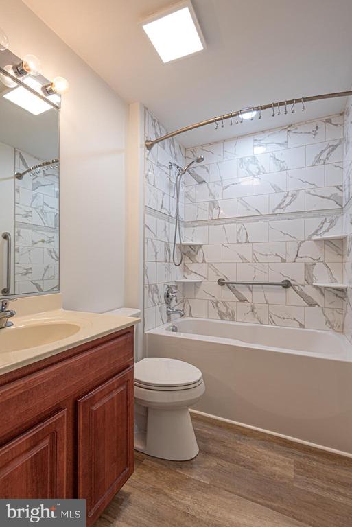 1706 Blue Heron Dr