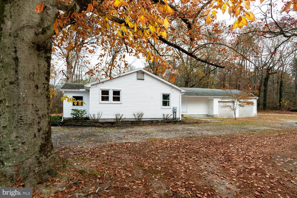 11921 Greensboro Rd
