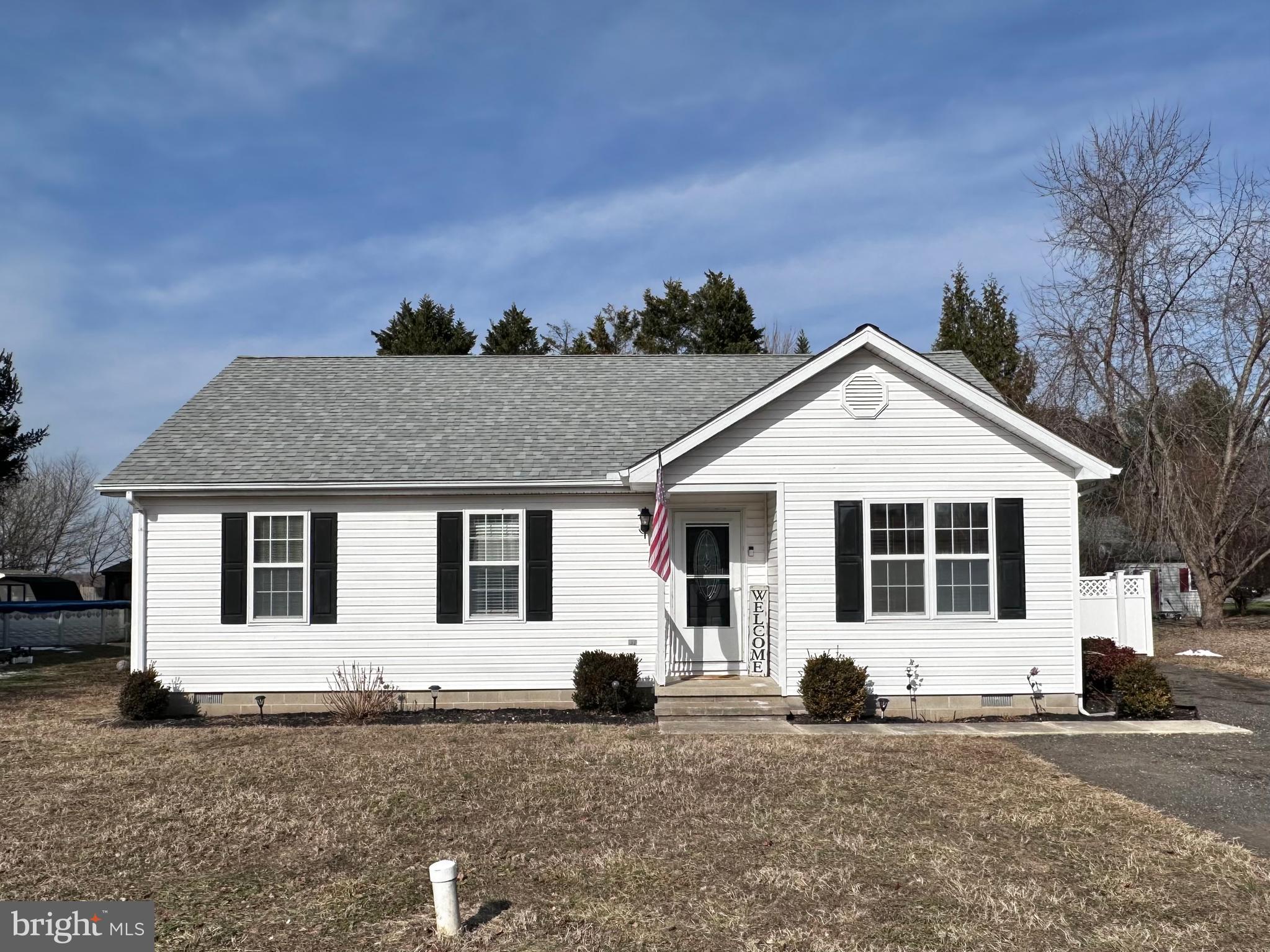 3 Oak St