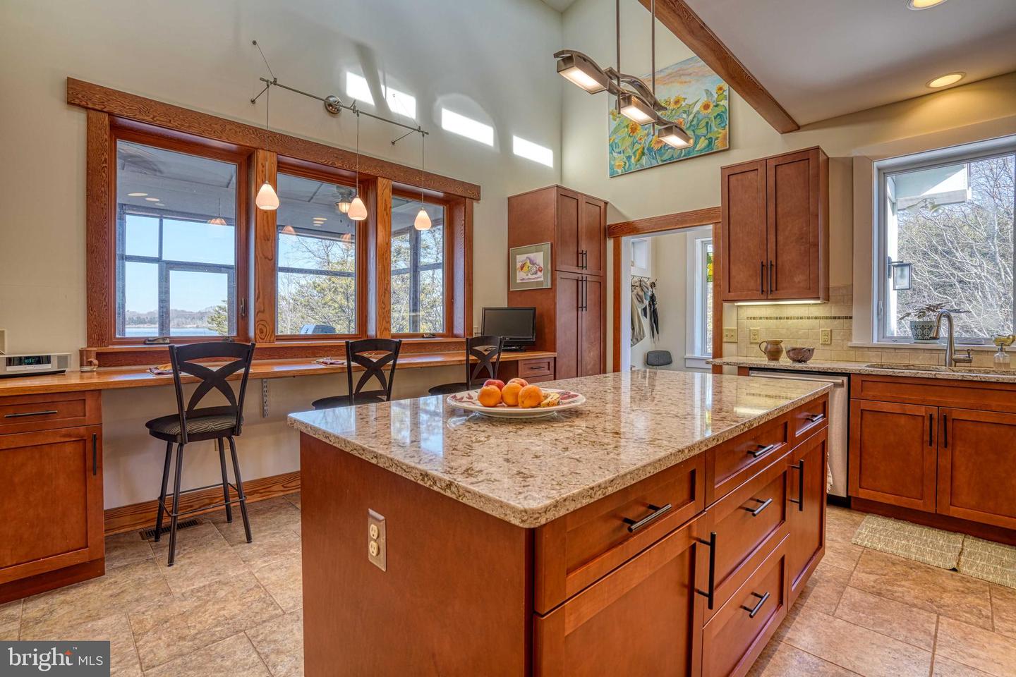 23556 Gilpin Point Rd